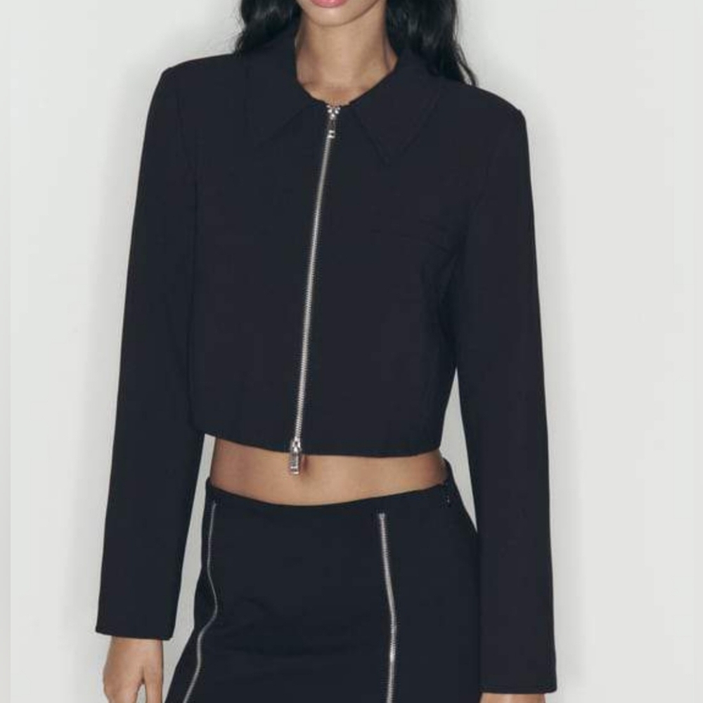 Zara Black double zipper crop jacket size S